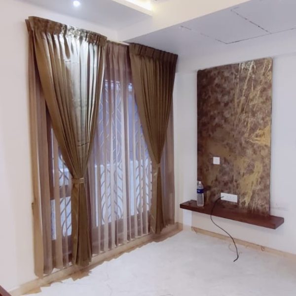 Main Curtains with sheer Curtains and double Rods
