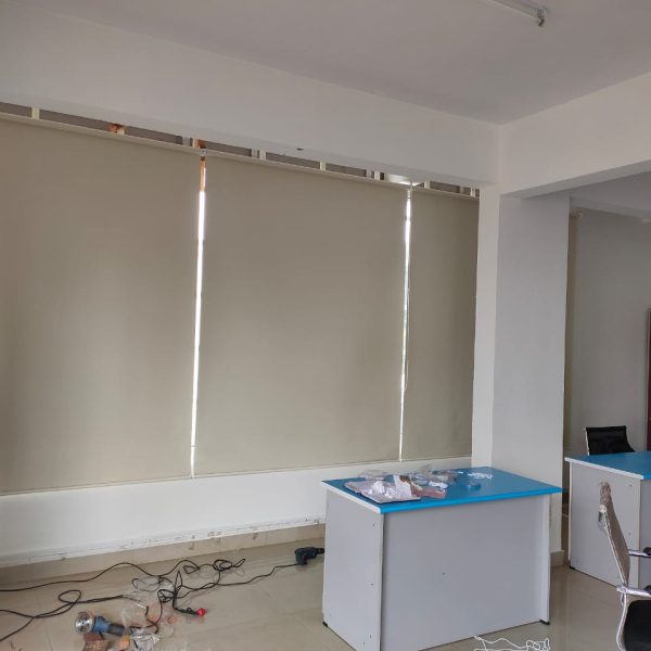 Main Curtains with sheer Curtains and double Rods