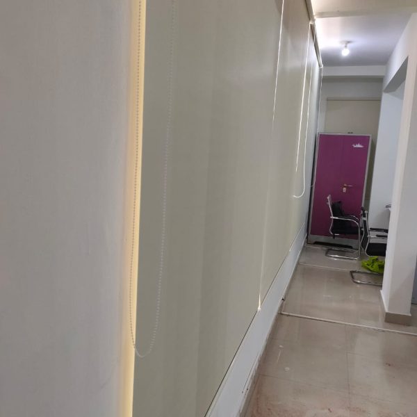 Main Curtains with sheer Curtains and double Rods